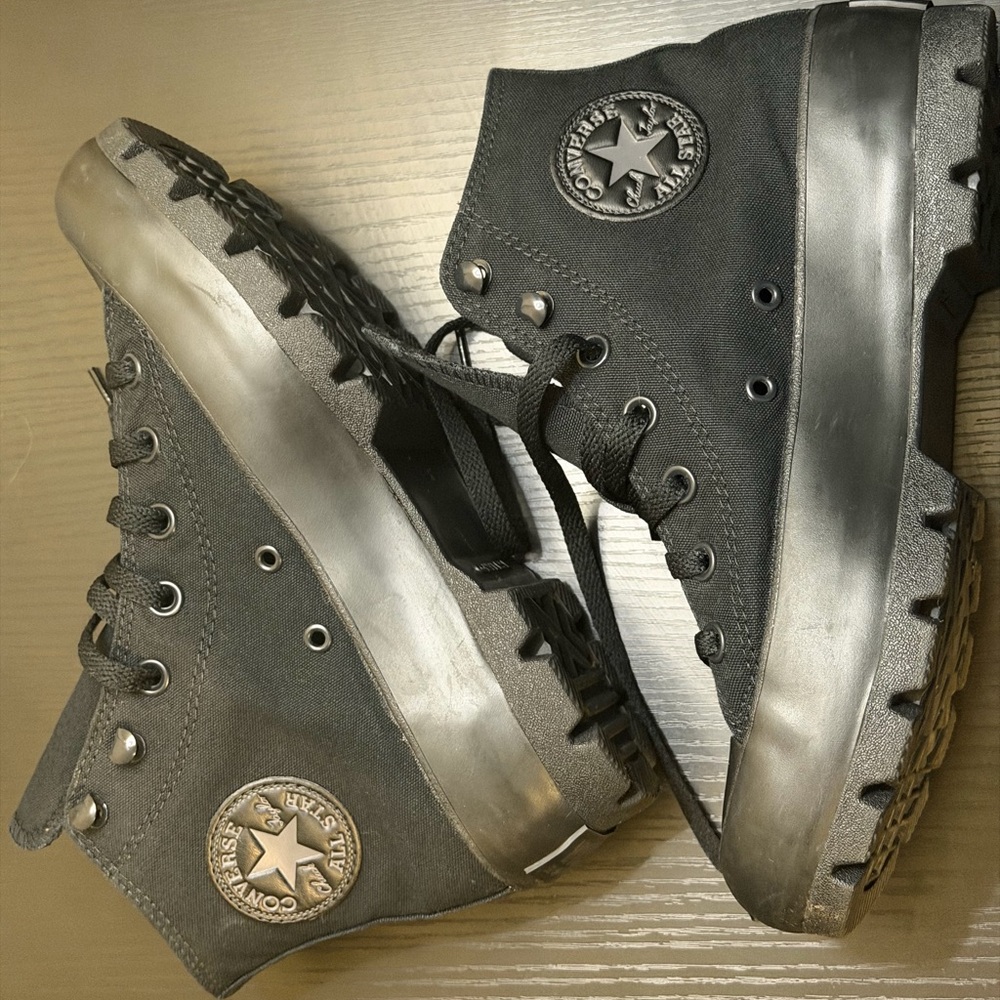CTAS Chuck Taylor Hi Top 569891C Lugged Boot Style Monochrome Black Women size 8